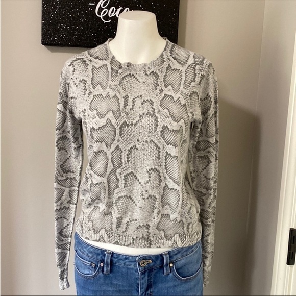 27 Miles Hilma Snakeskin Pullover Sweater Crewneck jumper Grey Slouchy Sz XS - Picture 4 of 10